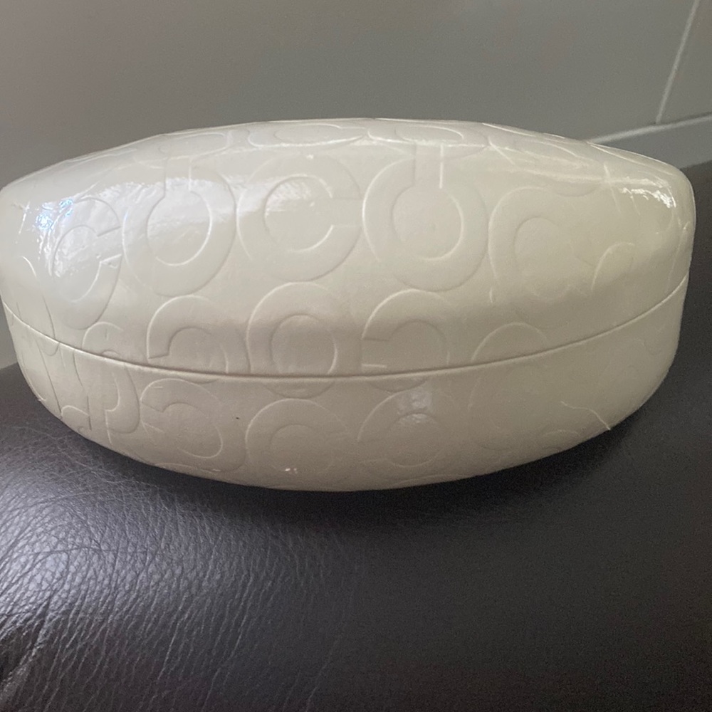 COACH DEEP SUNGLASS CASE